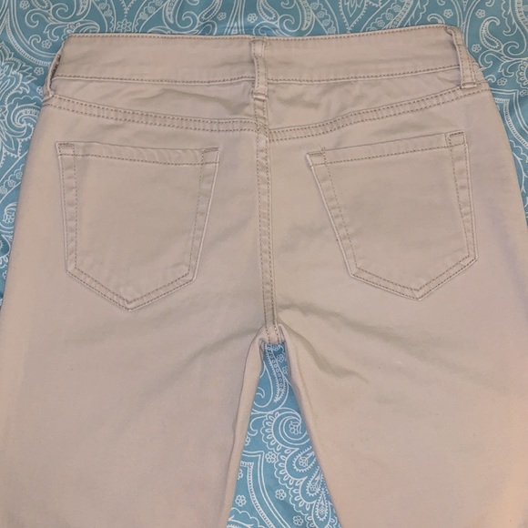 Aeropostal Khaki Jegging Sz 00 Short - Picture 2 of 5